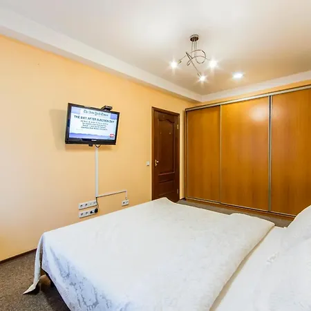 Apartment 2к біля олімпійського, центр Kyiv